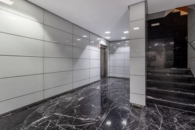 EXCLUSIVO PISO EN ARABIAL — 25