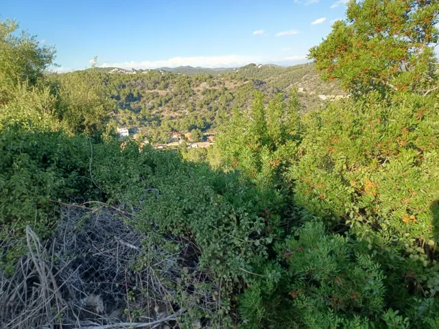 Terreno urbano edificable en venta de 1.082 m2 en CASTELLET I LA GORNAL — 5