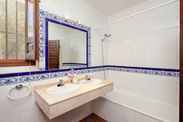 Finca rústica 13 habitaciones 1602m² en venta - Almogia pueblo — 28