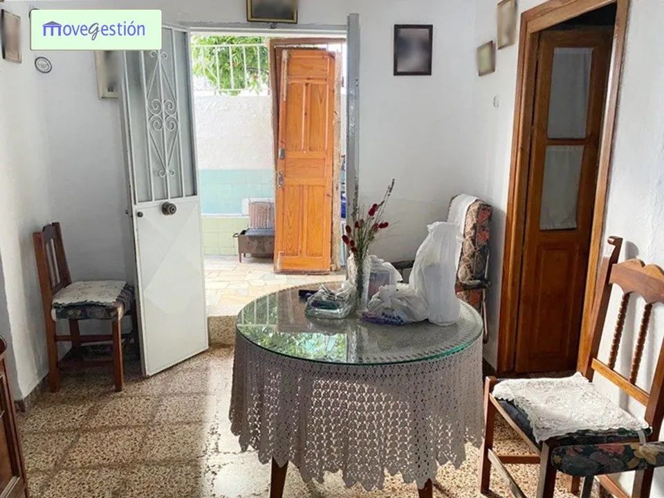 VENTA DE CASA EN UBRIQUE-BARRIADA ANTONIO VEGA