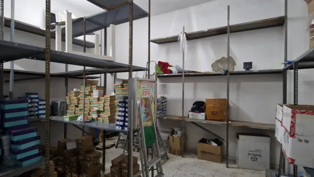 Local comercial con amplio escaparate en Puerta del Sur — 25