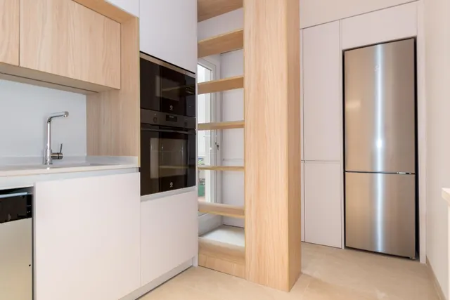 Apartamento totalmente reformado a estrenar frente a la Plaza del Teatro de Torrevieja — 13