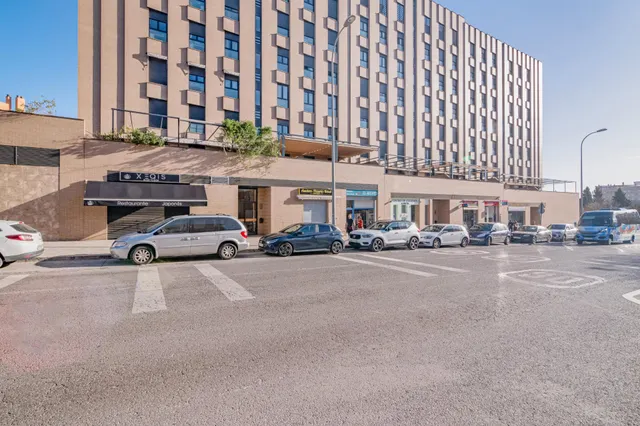 Venta de plaza de garage en residencial situado en el centro del barrio albayda — 6
