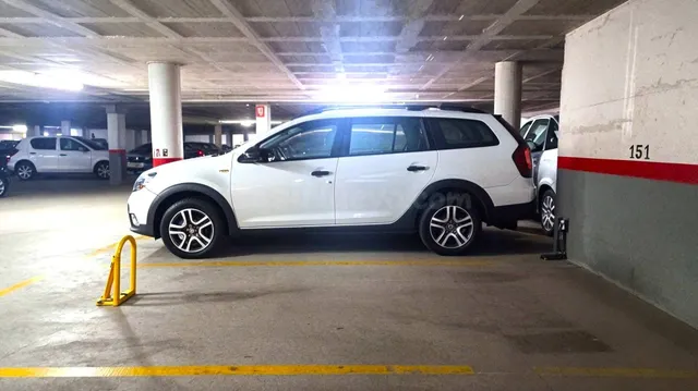 AMPLIA PLAZA DE PARKING EN AVDA. JAUME I - foto 2