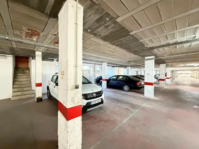 Local comercial 2800m² en venta - Estacion de autobuses — 17