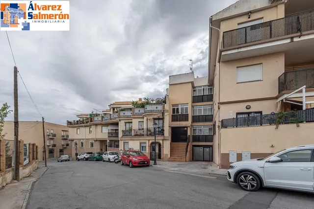 Piso en urbanización con piscina en Las Gabias — 26