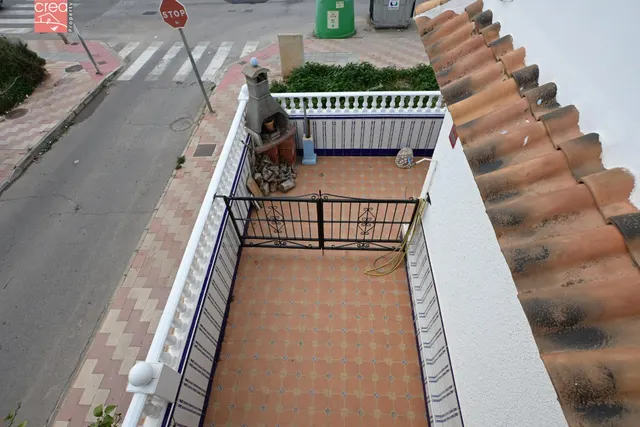 ESPACIOSO CHALET CON 4 DORMITORIOS CERCA DE LA PLAYA DE LOS NAREJOS — 23