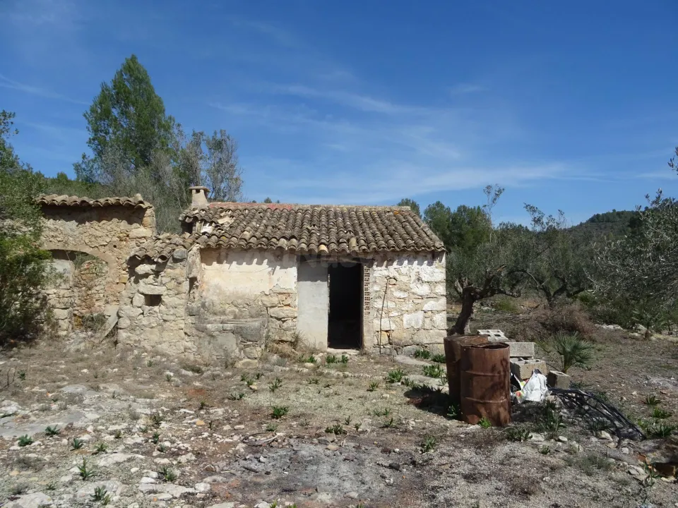 Casa de campo a reformar en Alcalali