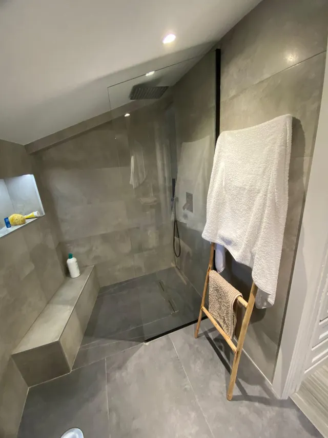 ÁTICO DUPLEX INTEGRAMENTE REFORMADO — 28