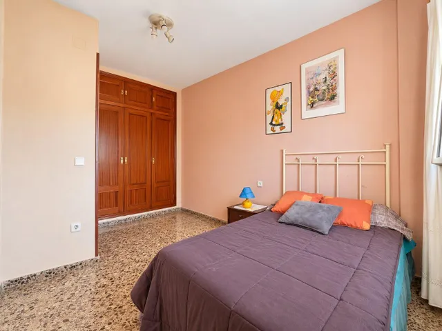 Adosado con gran patio, terraza y garaje en massarrojos, junto a Valencia — 43