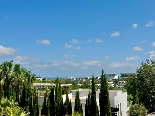 Apartamento de lujo con vistas panorámicas — 37
