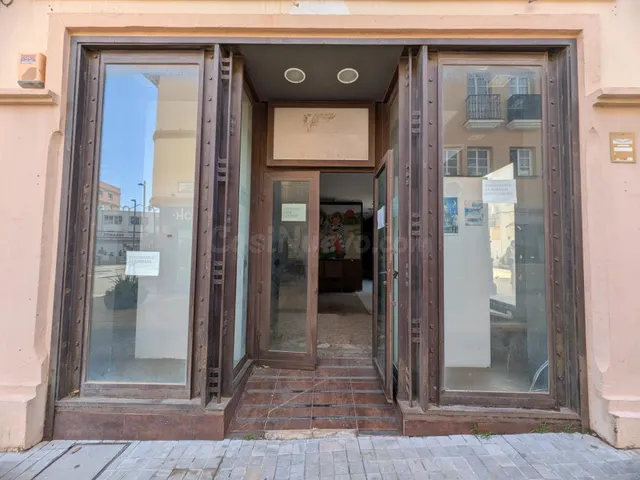 LOCAL EN VENTA EN PLENO CENTRO DE ARROYO DE LA MIEL – UBICAC - foto 3
