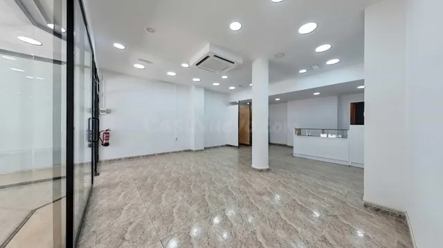 Local comercial 100m² en venta - Can mariner - foto 4