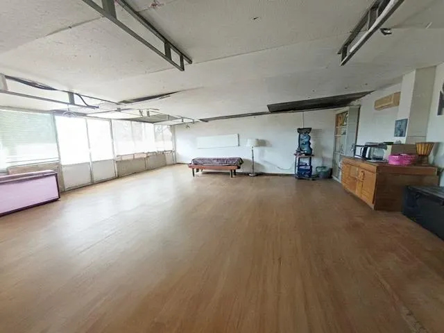 AMPLIO CHALET CON PARCELA EN SAN VICENTE — 19