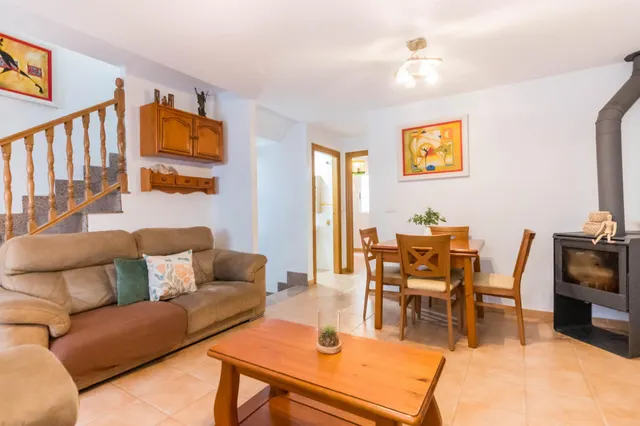 Dúplex amplio de 5 dormitorios con patio, terraza y buhardilla en San José de la Montaña — 13