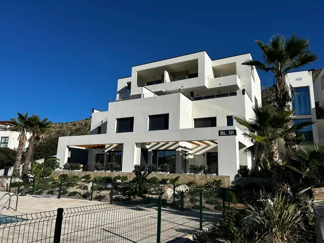 Encantador dúplex en Monforte del Cid. Tu hogar soñado. — 17