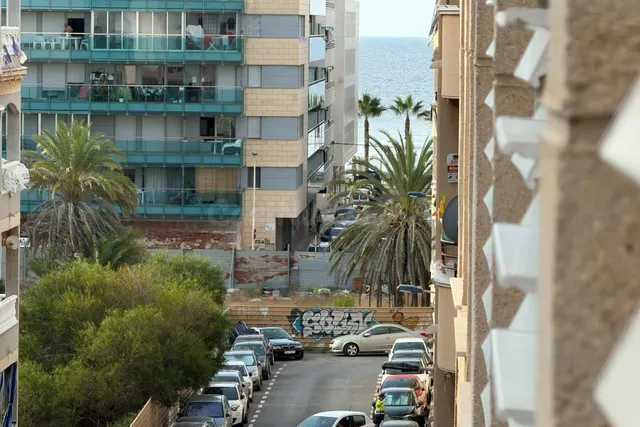 FANTASTICO ESTUDIO A UNOS PASOS DE LA PLAYA, IDEAL PARA PERS - foto 2