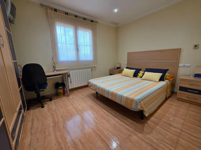 Chalet con piscina, casa de invitados y nave de 300 m2 a 1 km de Elche — 44