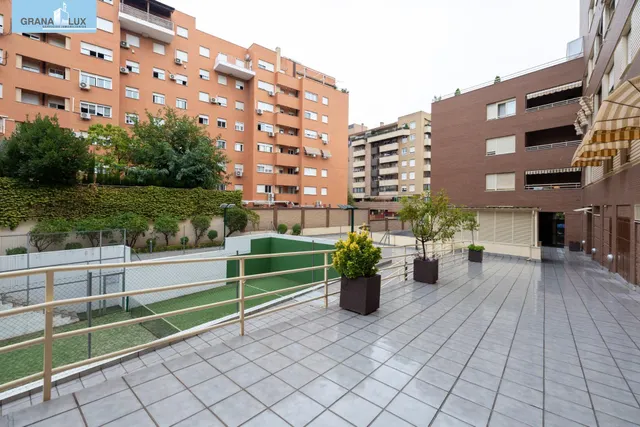 Piso de dos dormitorios en Sanders, en urbanización privada con piscina, pistas de padel, plaza de garaje y trastero — 29