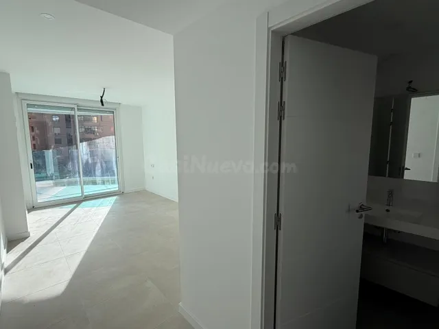 Cuenta con zonas comunes pensadas para el disfrute y la relajación: piscina para adultos, gastrojardín, un gimnasio completo y un spa con sauna. — 5