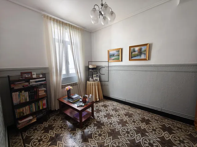 Casa con jardín y garaje en Porta Nova, Ferrol — 20