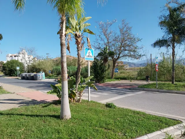 TERRENO URBANO  EN SALOBREÑA PLAYA — 10