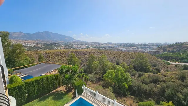 Chalet 4 habitaciones 377m² en venta - Riviera del sol — 46