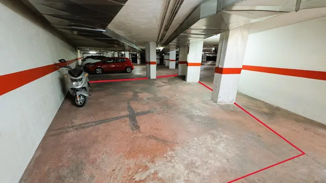 PARKING EN PONFERRADA — 3