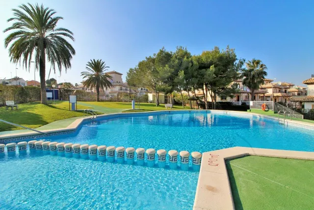 Adosado 5 habitaciones 82m² en venta - Villamartin — 2