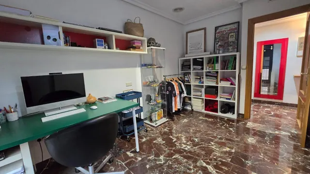 PISO DE LUJO EN ESQUINA TODO EXTERIOR — 48