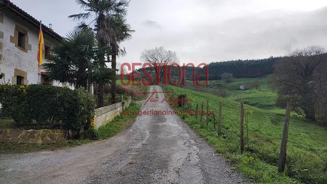 CASA DE PIEDRA CON AMPLIA PARCELA. ESCOBEDO DE VILLAFUFRE. — 4