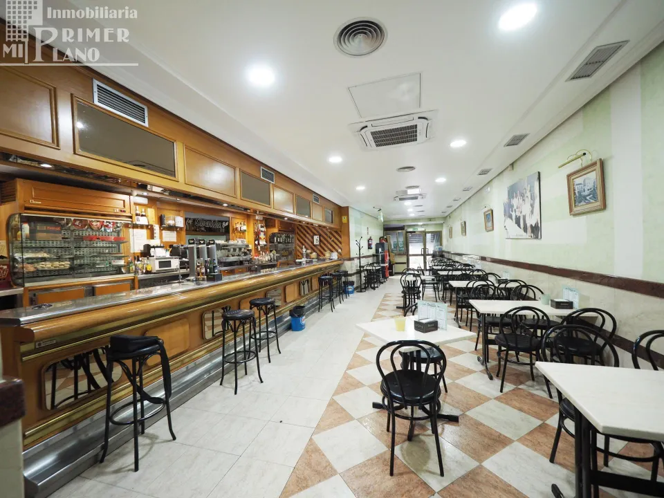 Amplio Local Comercial en Calle Don Victor Peñasco, Tomelloso - €500.000