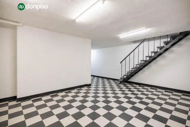Local comercial 106m² en venta - Centro — 17