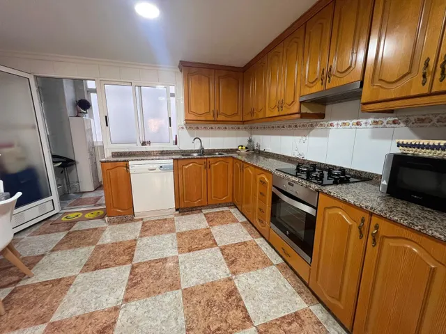 ¡Piso de 147 m2 con gran terraza, ascensor y 4 habitaciones! — 37