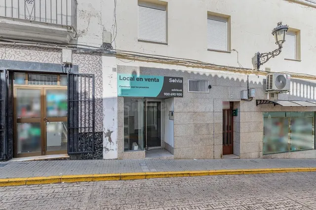 Local comercial 49m² en venta - Extremadura