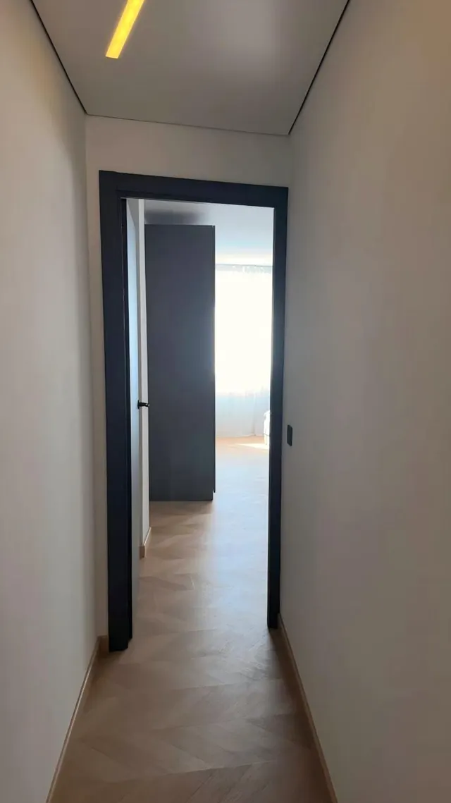 Apartamento con terraza, Alicante, Torrevieja, Playa de los Locos. 3 habitaciones, 110 m2, 200 metros al mar — 31