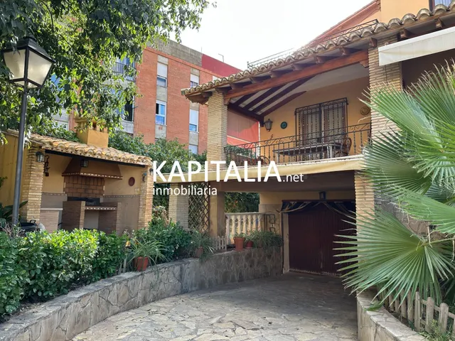 Casa en VENTA en Canals, zona Les Moles, con enorme jardín,  - foto 2