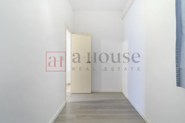 Piso listo para entrar a vivir con balcón en sant gervasi — 21