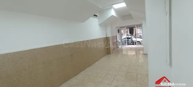 Local comercial en venta en zona Levante ¡Gran oportunidad d - foto 2