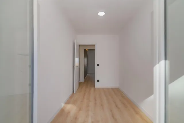 Piso de 3 habitaciones reformado al lado del Colegio Oms i de Prat. — 30