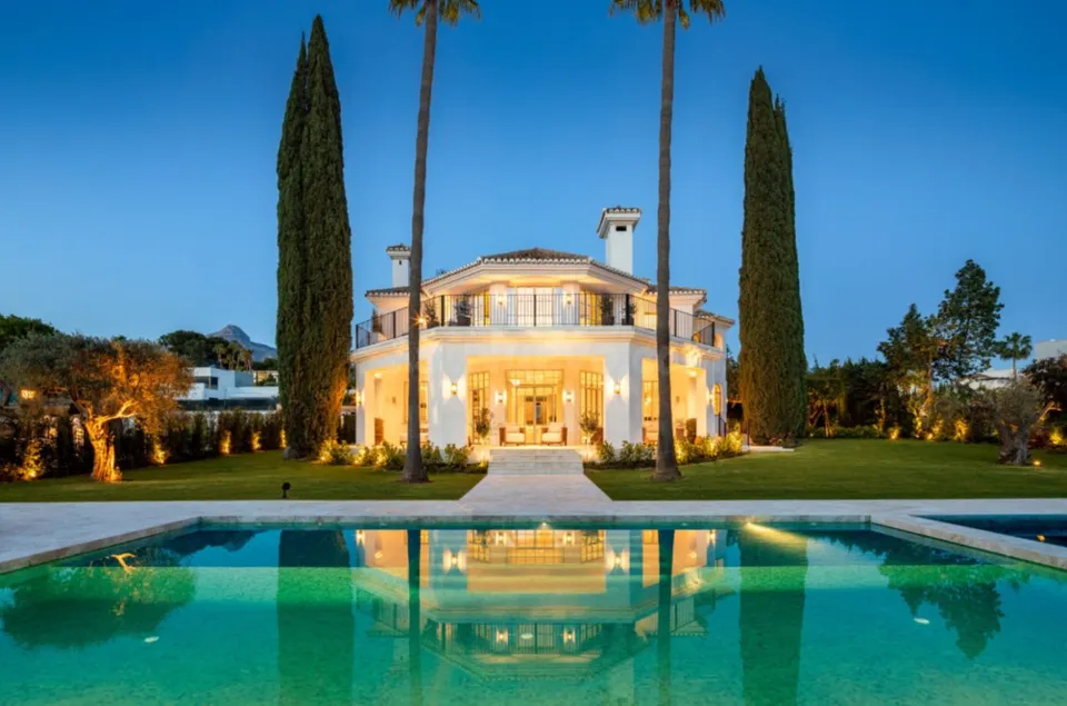 Chalet 5 habitaciones 722m² en venta - Marbella