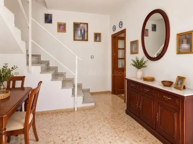 ¡CASA CON PATIO Y MUCHAS POSIBILIDADES CERCA DEL CENTRO DE M