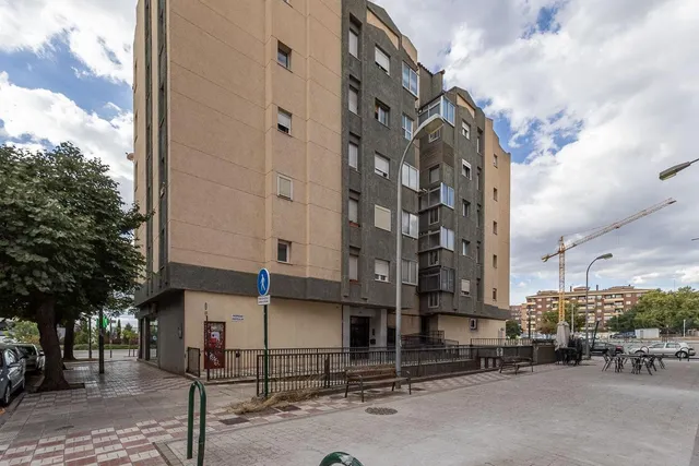 Piso reformado junto a estadio de la juventud — 29