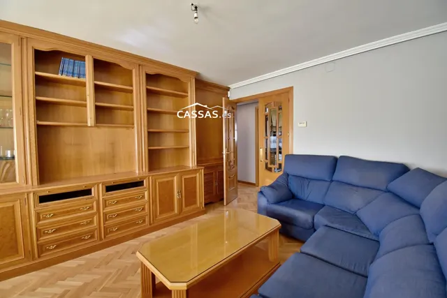 ZONA CENTRO-  Piso de 3 dormitorios y terraza. Ascensor. — 9