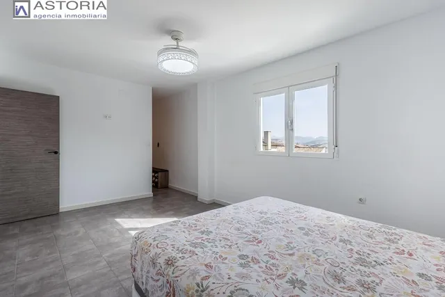Casa en venta en Monachil (Granada) – Amplia, luminosa y con gran potencial — 16