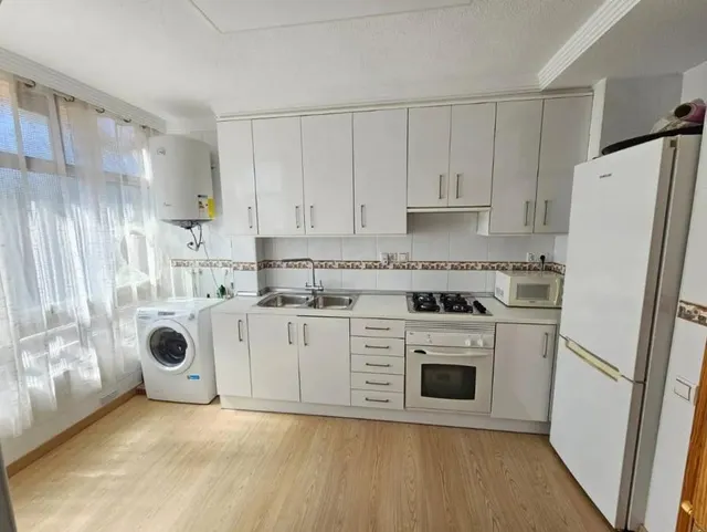 Bonito PISO en Juan XXIII ( Calle Alfaz del pi) Alicante — 20