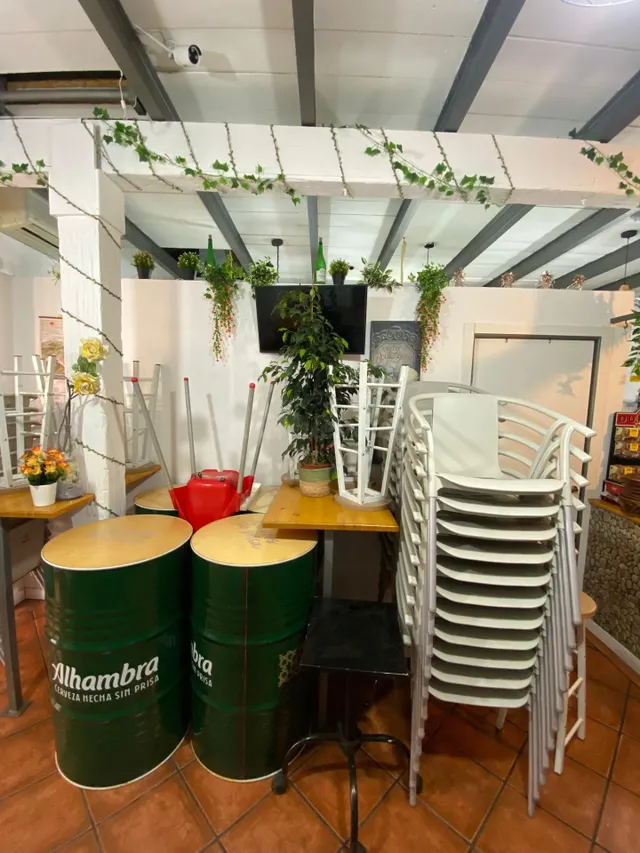BAR EN VENTA EN MAIRENA (CIUDAD ALJARAFE). - foto 3