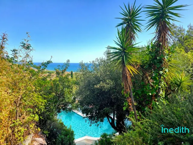Gran casa en urbanización privada Rat Penat con preciosas vistas — 30