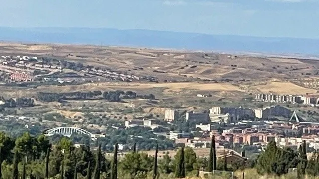 TOLEDO , ZONA DE LA POZUELA , SUELO URBANO DE 8120M2 — 9