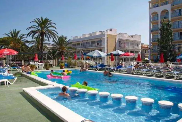 Local comercial 1174m² en venta - S´Arenal - foto 4